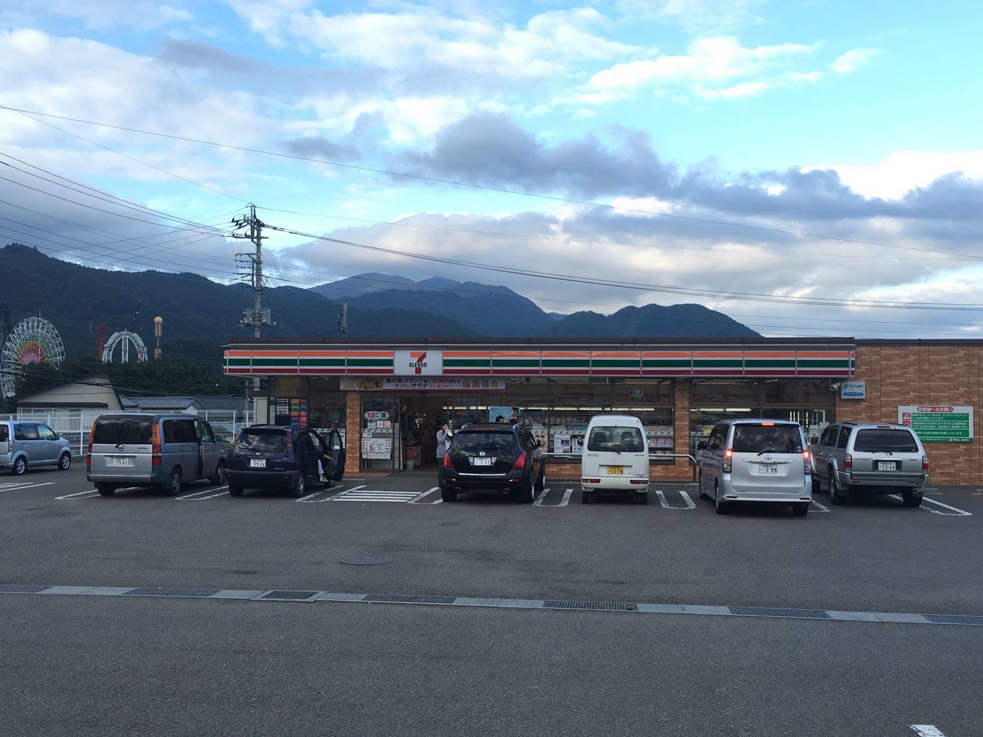 Mtfuji Guest House Kikkake Fujiyoshida Esterno foto
